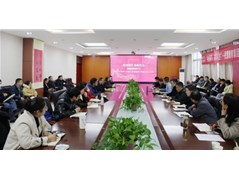 述成绩，晒答卷，启新篇：2024年冠县实验高中召开中层干部述职大会